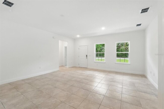 Building Photo - 7738 N Creek Way