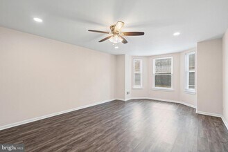 Building Photo - 2217 Linden Ave
