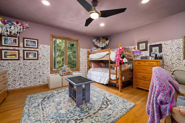 Building Photo - House in Washington IL, 4 bedrooms / 3.5 baths and 3 car attached garage