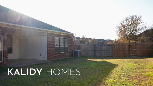 Building Photo - 13049 SW 5th St