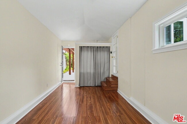 Building Photo - 3542 Greenwood Ave