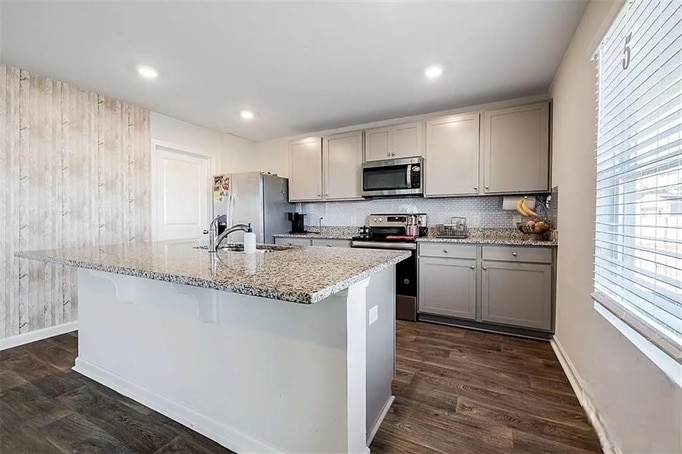 Building Photo - 248 Caribbean Village Dr