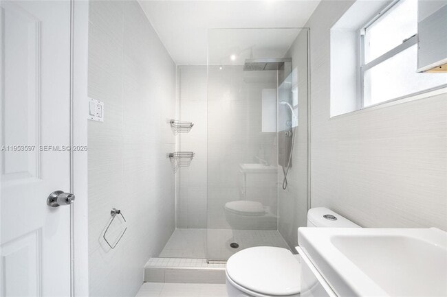 Building Photo - 3262 Elizabeth St