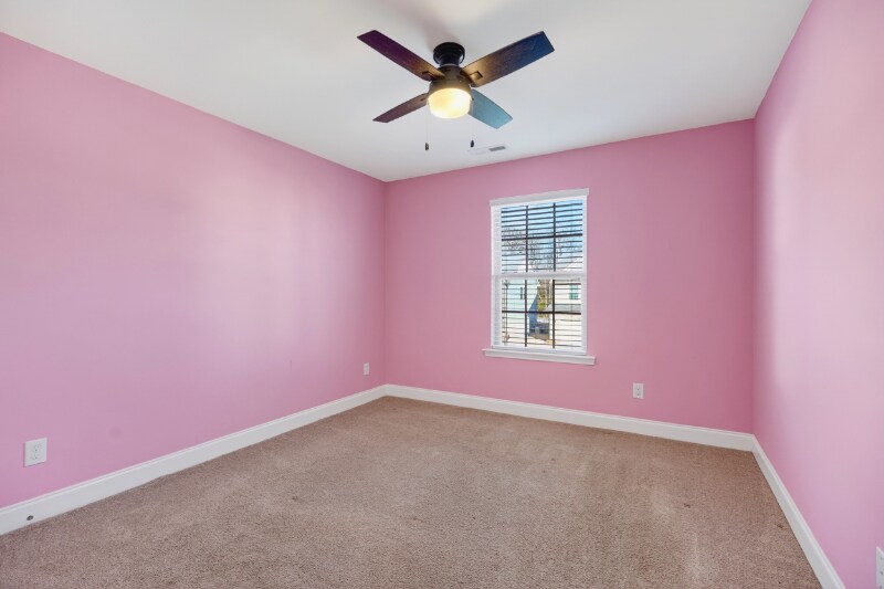 Building Photo - 3325 Lacewing Dr