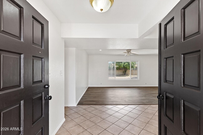Building Photo - 4503 W Bryce Ln