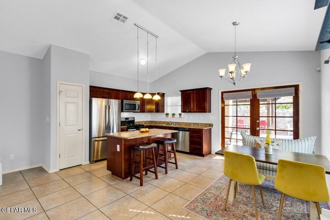 Building Photo - 3220 Scarlet Point Dr