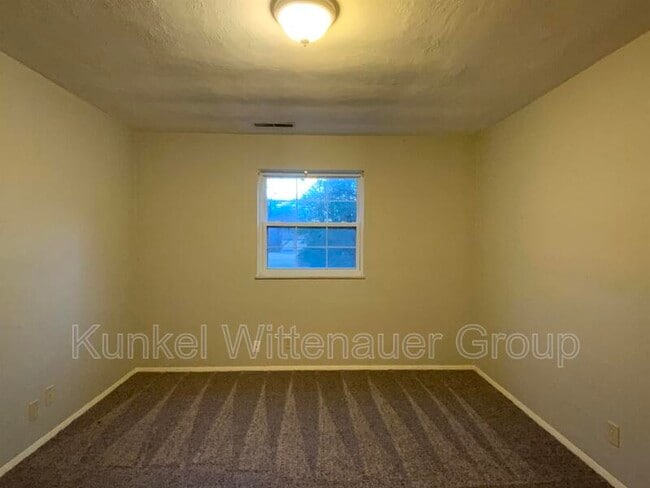 Building Photo - 514 N 38th St
