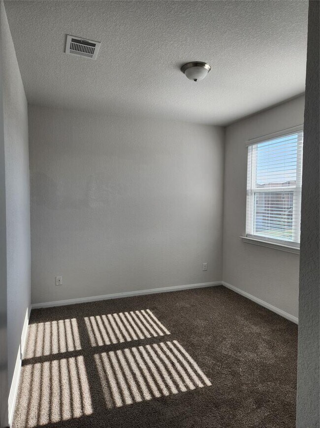 Building Photo - 1109 Warm Springs Dr