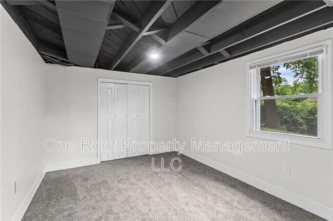 Building Photo - 8105 E 80th Terrace