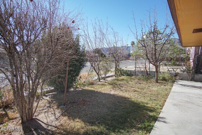 Building Photo - 4031 Thomason Ave