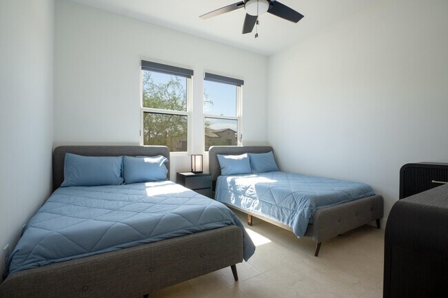 Building Photo - 57535 Cherrywood Pl