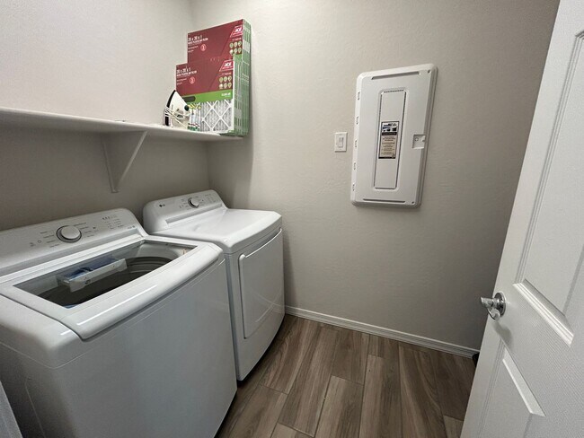 Building Photo - 17567 W Denton Ave