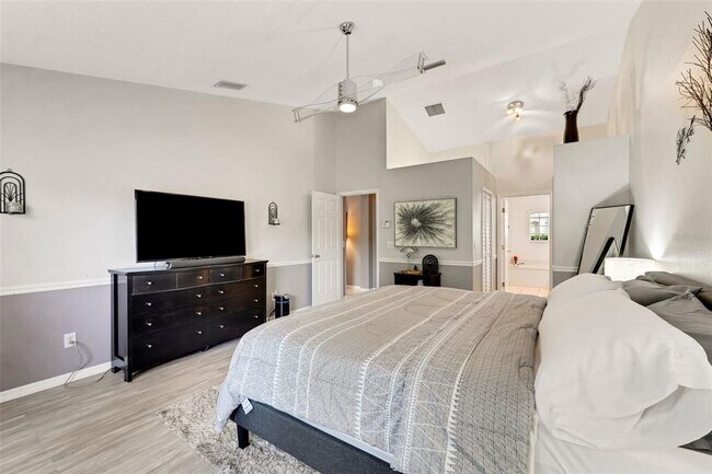 Building Photo - 273 Englenook Dr