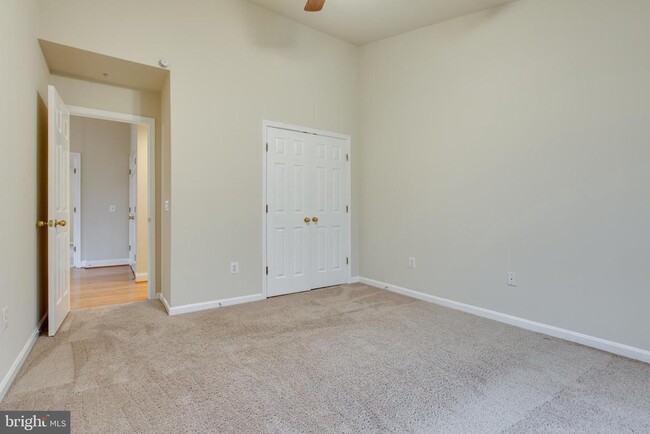 Building Photo - 8627 Trail View Dr