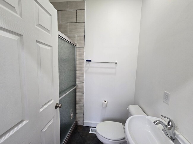 Building Photo - Be the First !  Beautifully renovated $165...