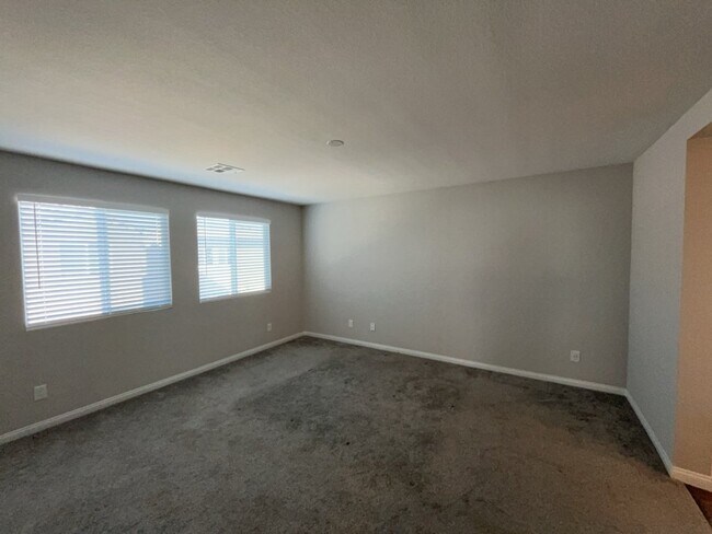 Building Photo - 2122 Bethesda Fountain Rd