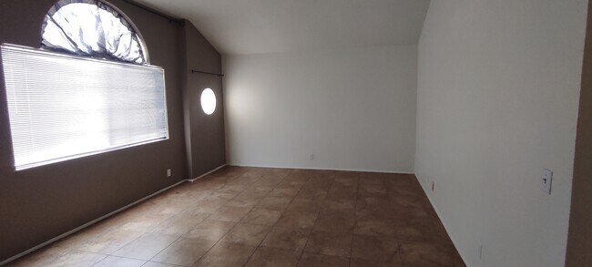 spacious main bedroom, second floor - 1343 Heather Ln