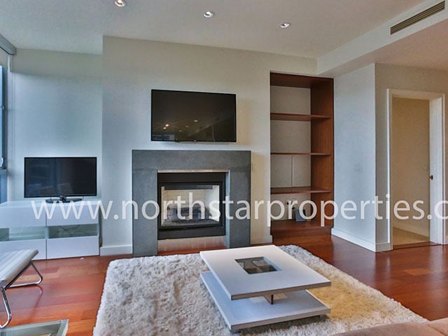 Building Photo - South Waterfront Atwater Perfection