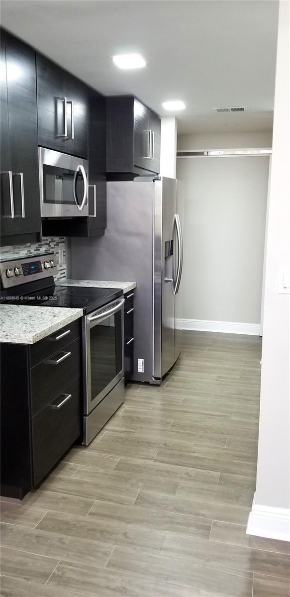 Building Photo - 9603 SW 138th Ave