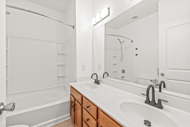 Building Photo - (Move-In Special) Charming 2-Bedroom, 2-Ba...