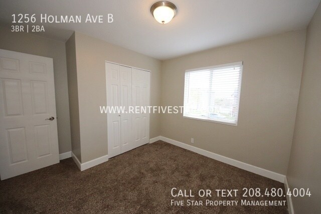 Building Photo - 1256 Holman Ave