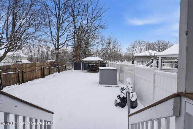 Building Photo - 239 Division St