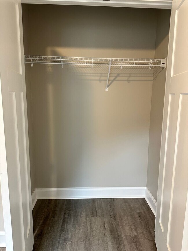 Building Photo - 2766 Cedrus Ave