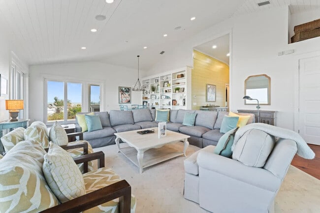 Building Photo - 7530 A1A S