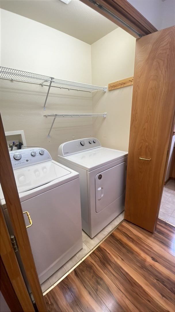 Building Photo - 1 Bedroom + Office/Craft Room, 1.5 bath Condo in Mountain Meadows Community!