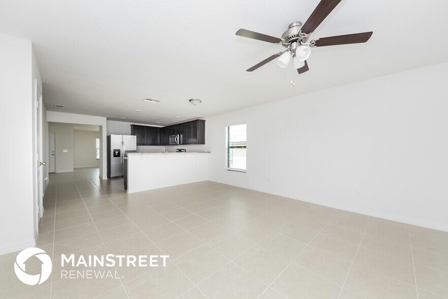 Building Photo - 1452 Swan Lake Cir