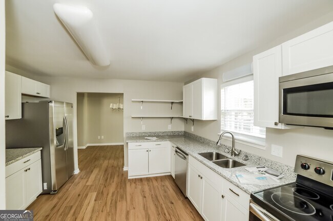 Building Photo - 117 Mayflower Cir