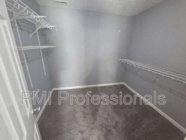 Building Photo - 1214 Timber Creek Dr