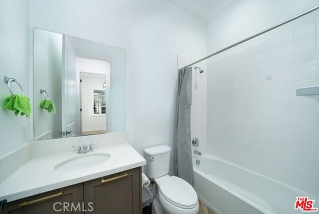 Building Photo - 19278 Blackthorn Dr