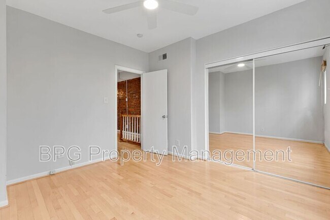 Building Photo - 1217 Duncan Pl NE