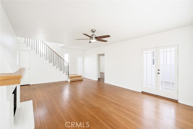 Building Photo - 1527 E 3rd St