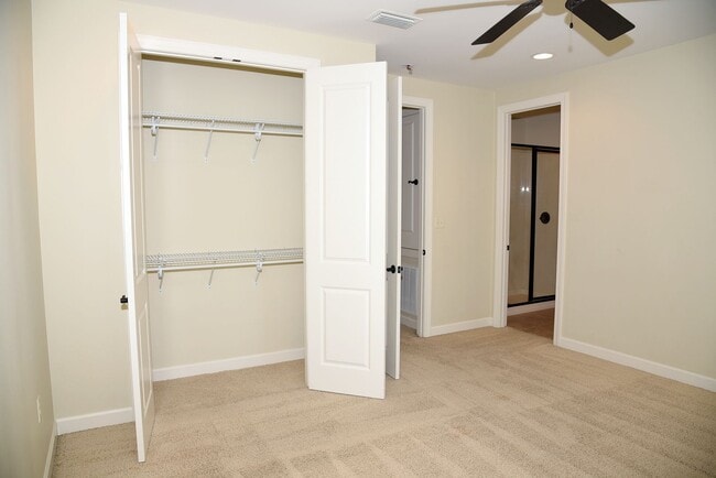 Building Photo - Modern Home in Bluewater Bay!