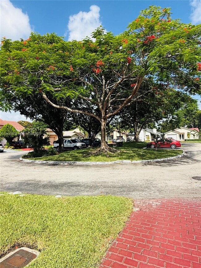Building Photo - 9530 SW 148th Pl