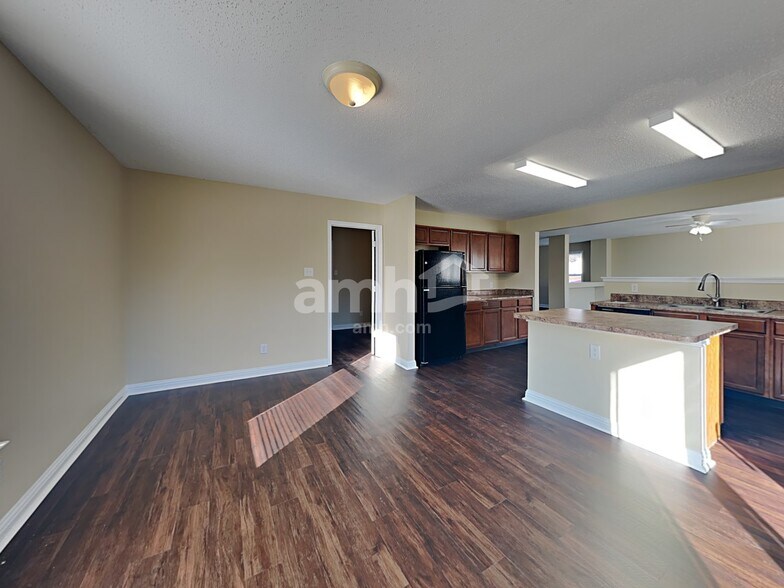 Building Photo - 8339 Firefly Way