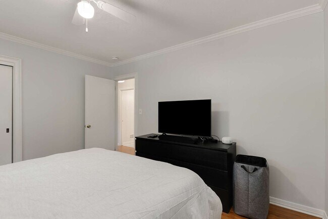 Building Photo - Charming 1950's Ranch w/ Modern Upgrades a...