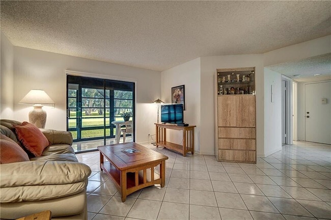 Building Photo - 15469 Lakes of Delray Blvd