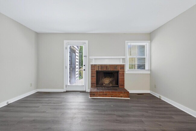 Building Photo - 5541 Kaplan Dr