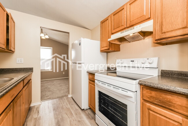 Building Photo - 5699 Waynegate Rd