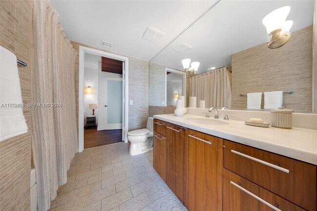 Building Photo - 50 Biscayne Blvd