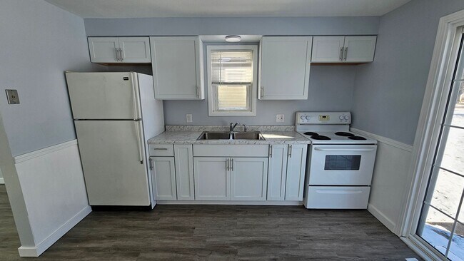 Building Photo - 1303-1305 Wolford Rd