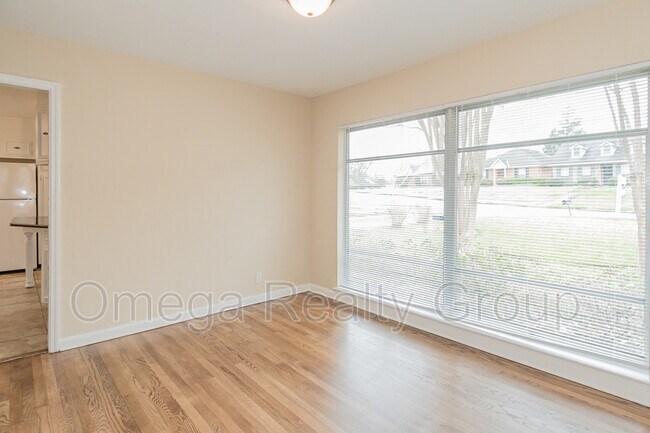 Building Photo - 1861 Gillespie Dr