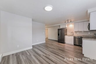 Building Photo - 3150 N Harlan St