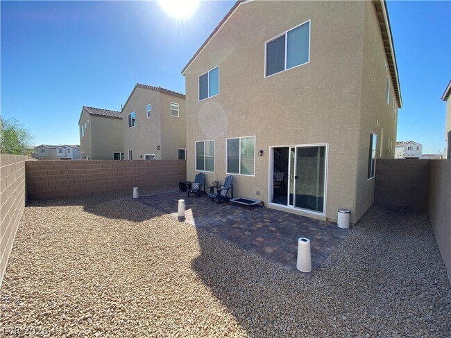 Building Photo - 1110 Cactus Needle Ave