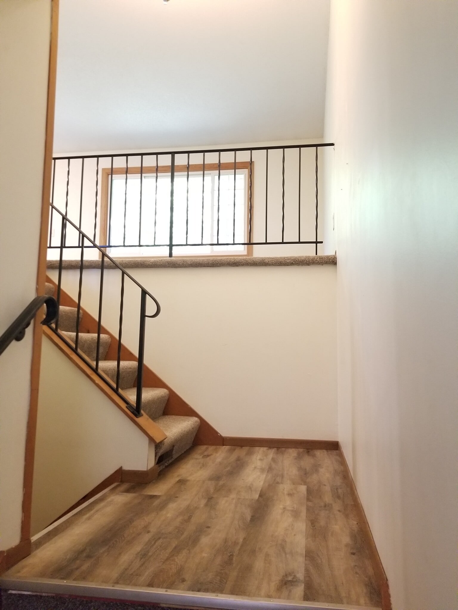 Building Photo - 220 Leighton Dr