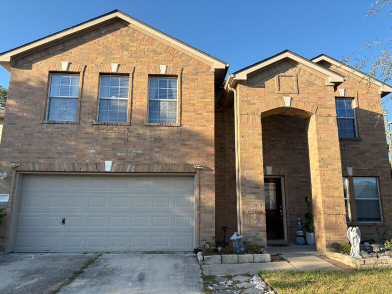 Primary Photo - 327 Remington Heights Dr
