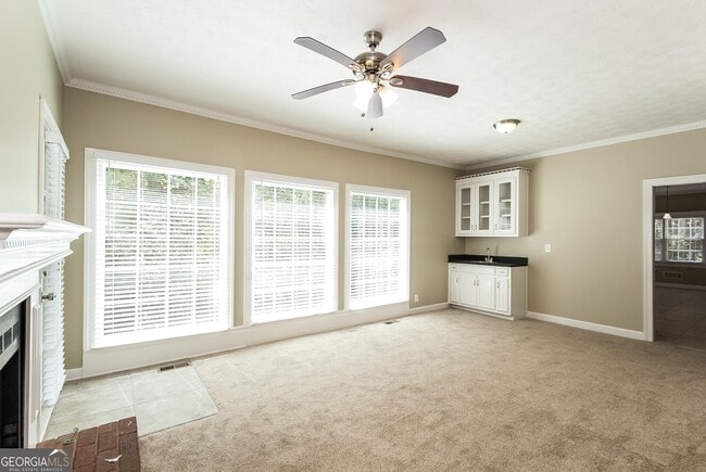 Building Photo - 1177 Justin Ln